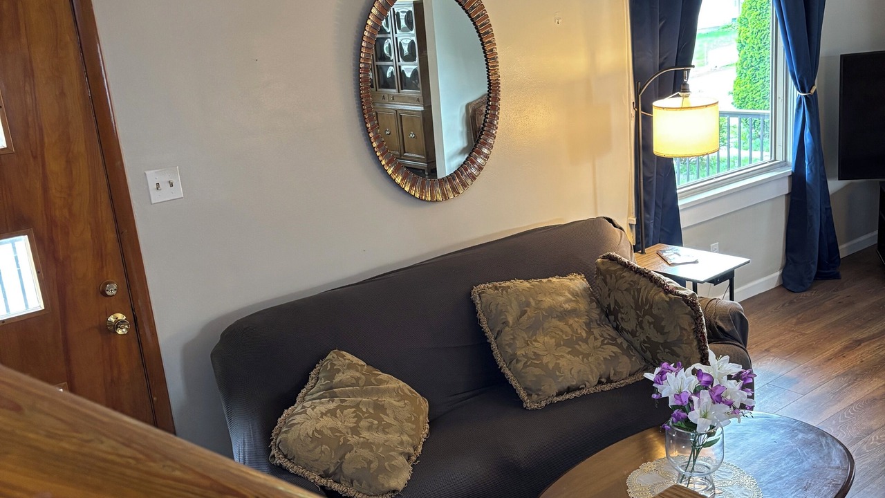 Photo of Livingroom in Johnstown