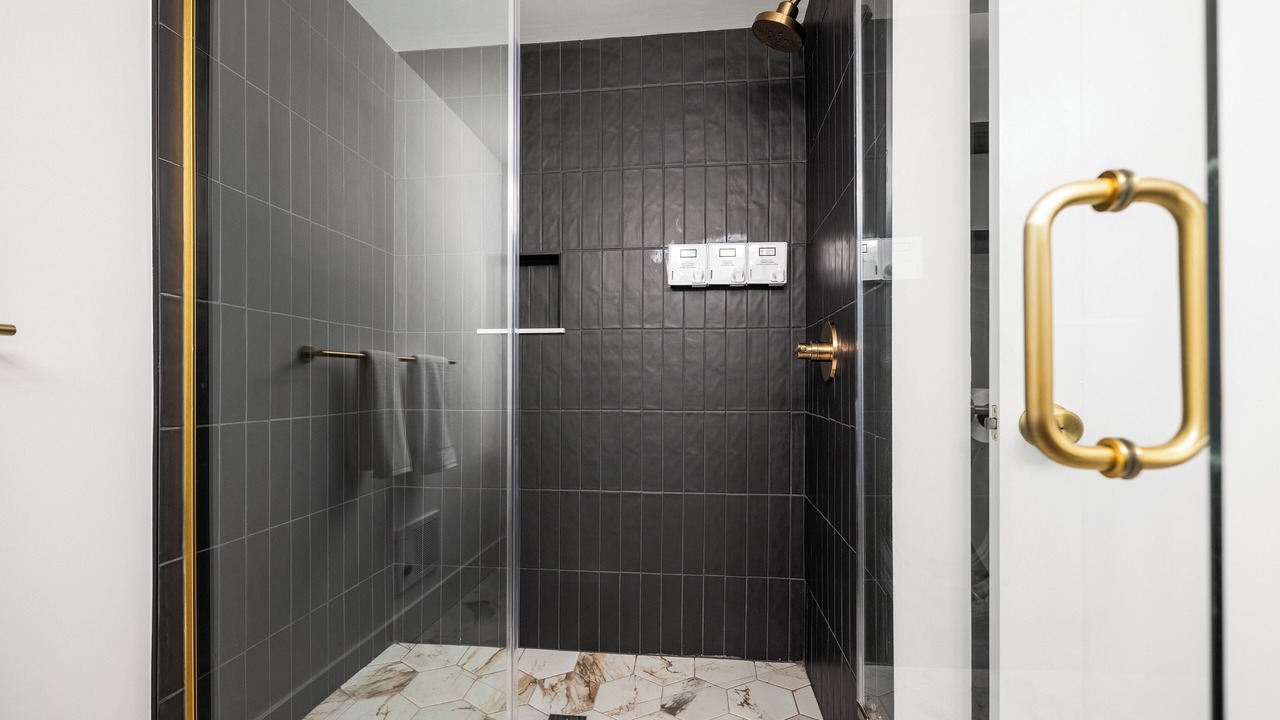 Photo of Bathroom in Old City
