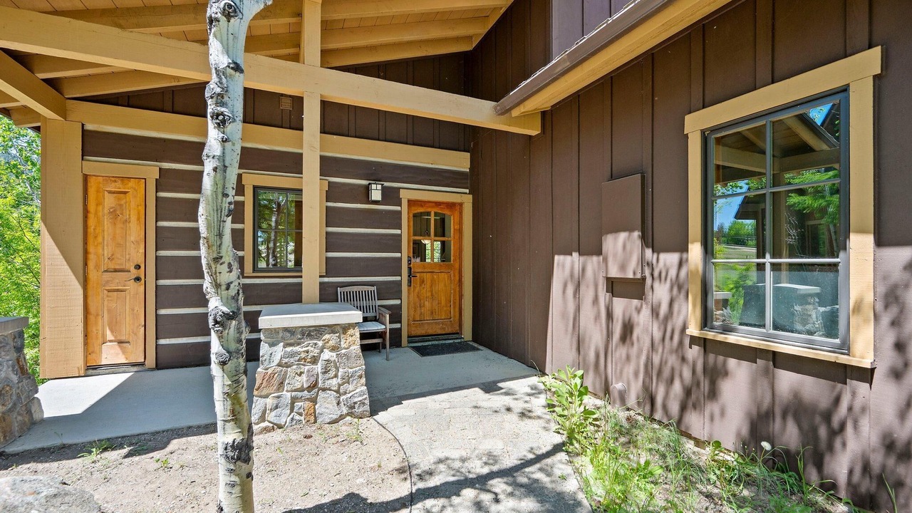 Photo of Patio Balcony in Tamarack Resort