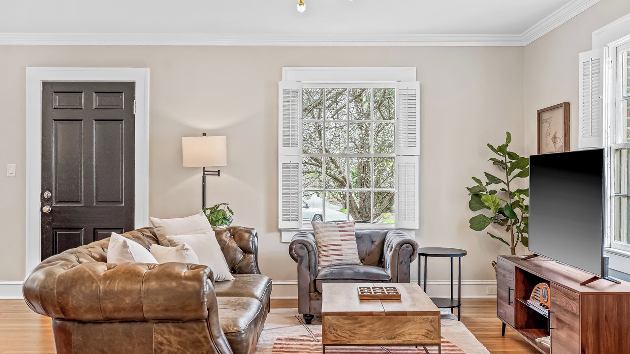 Photo of Livingroom in Burlington