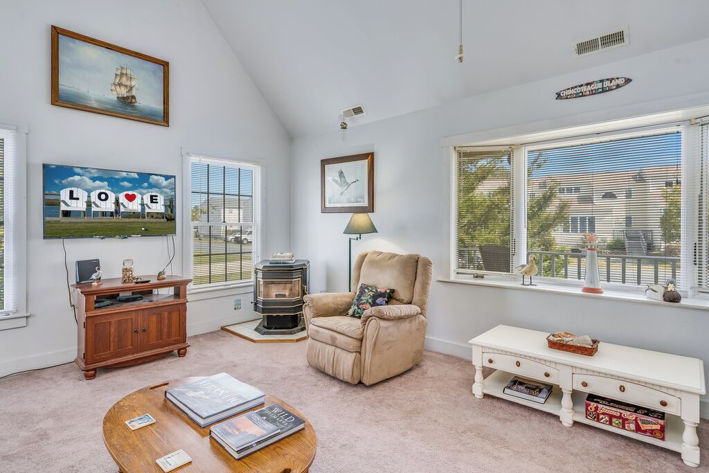 Photo of Livingroom in Deep Hole
