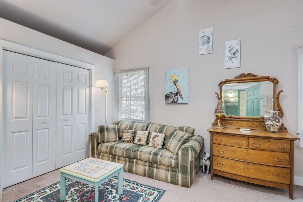 Photo of Bedroom in Deep Hole