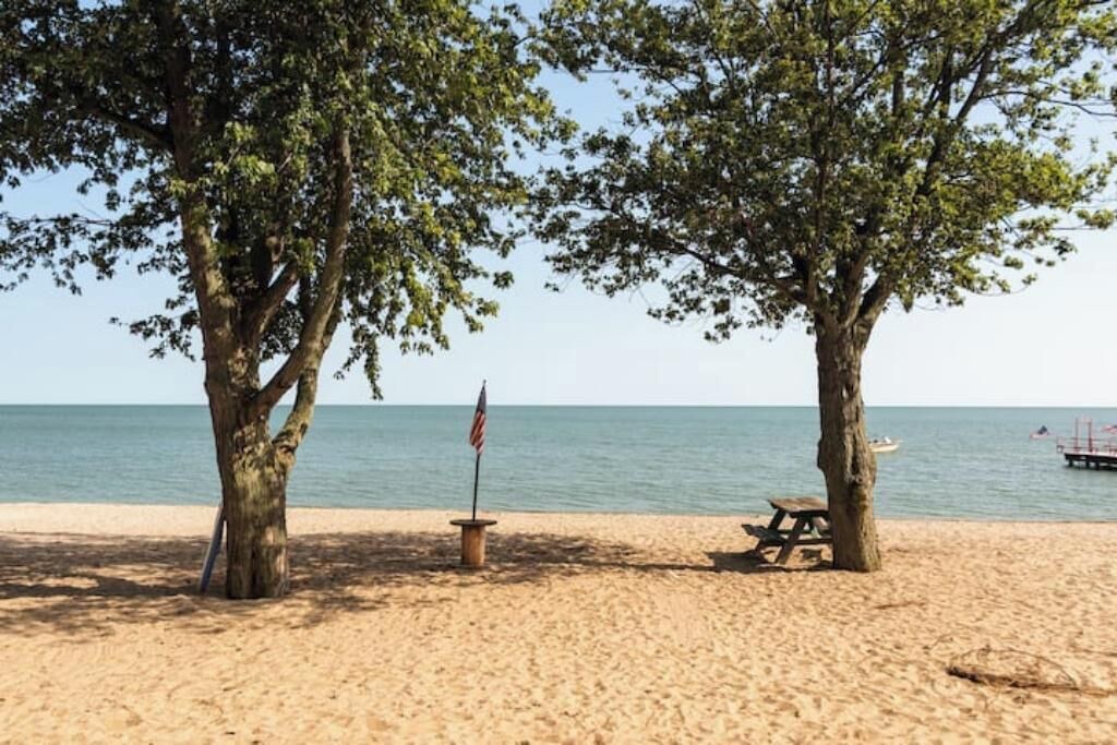 Photo of Others in Woodland Beach