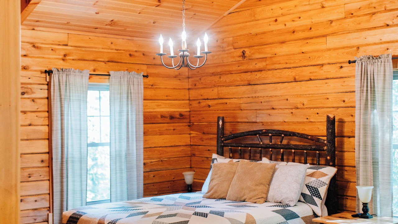 Photo of Bedroom in Millersburg