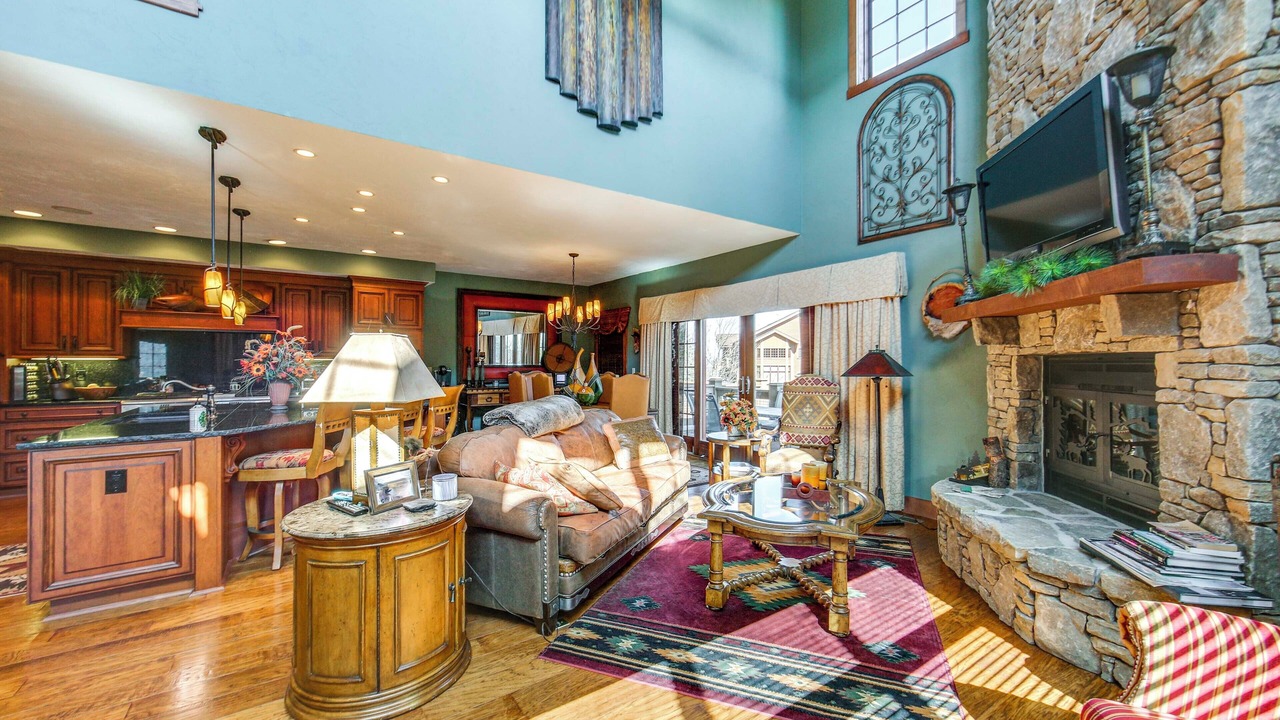 Photo of Livingroom in Champion