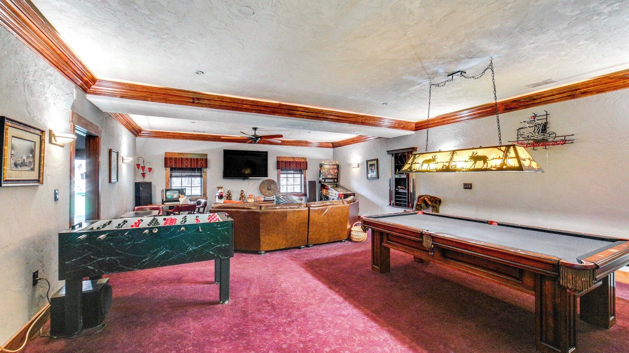 Photo of Bedroom in Champion