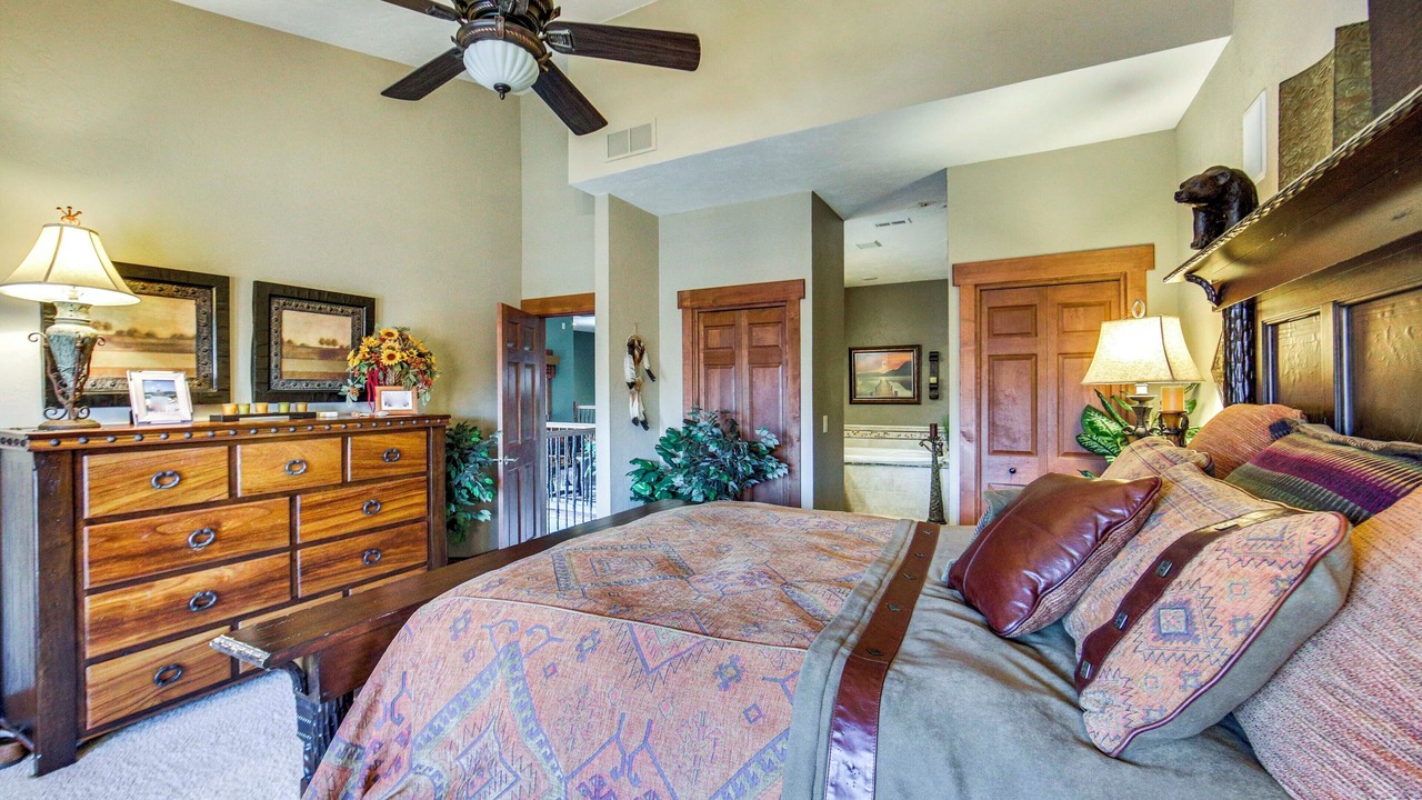 Photo of Bedroom in Champion