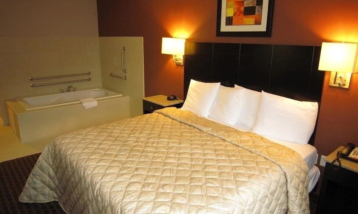 Photo of Bedroom in Monmouth Junction