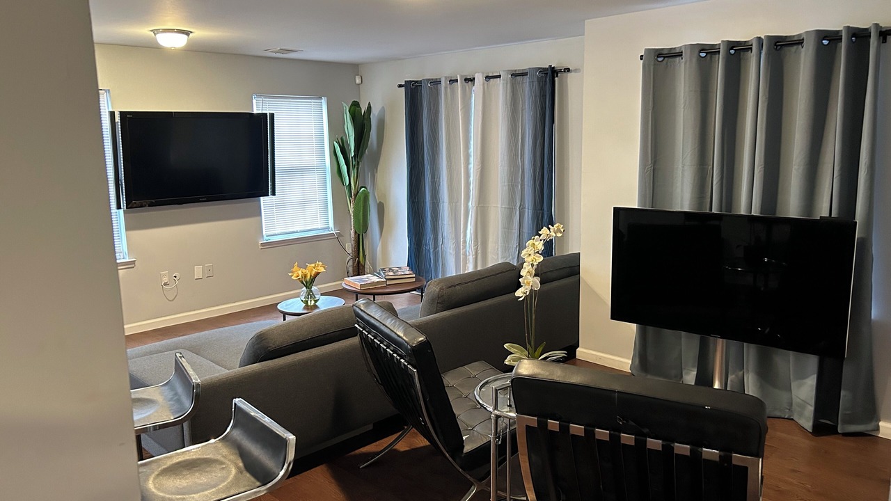 Photo of Livingroom in Newark