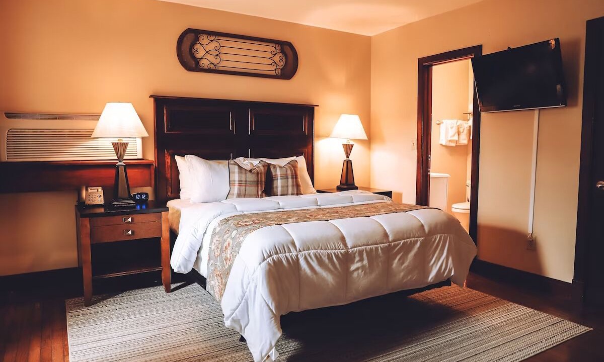 Photo of Bedroom in Milford