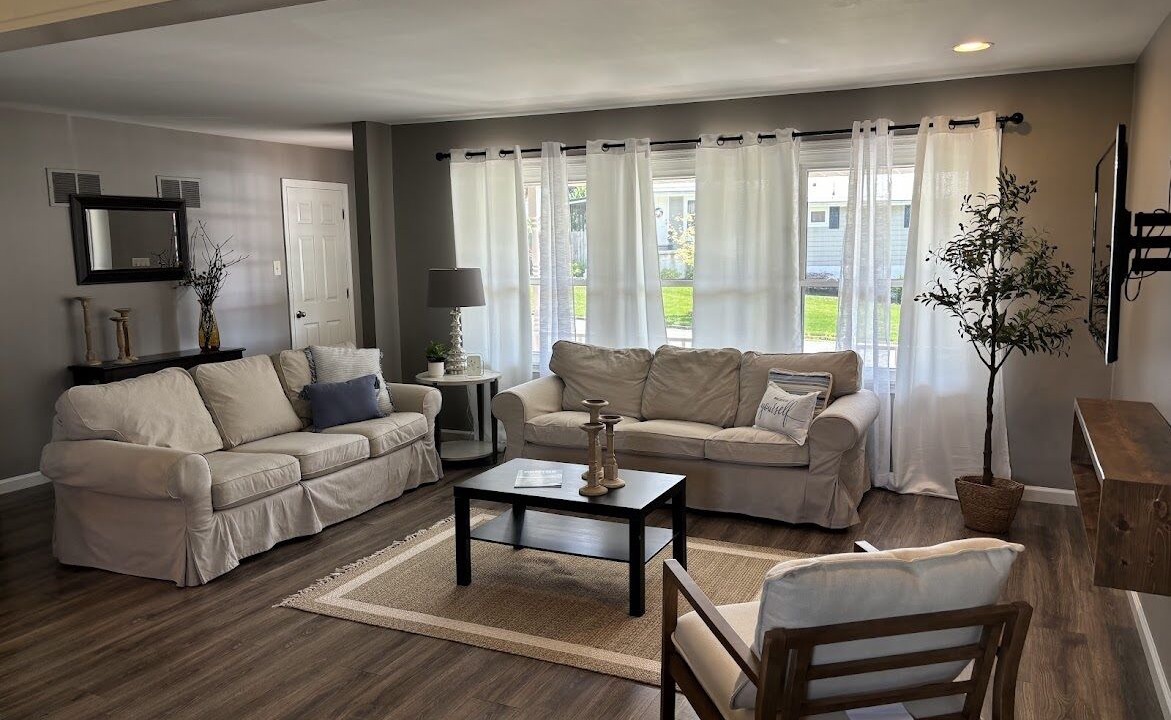 Photo of Livingroom in Bellefonte