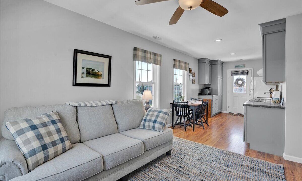 Photo of Livingroom in Dennisville