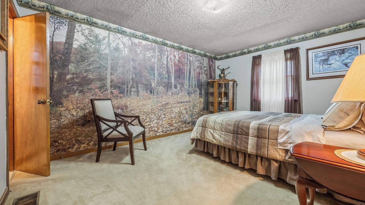 Photo of Bedroom in Smithville