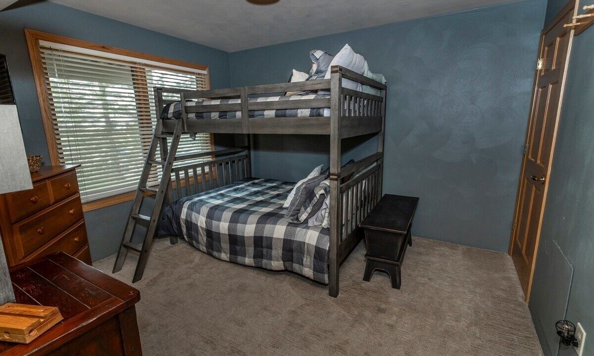 Photo of Bedroom in Seven Springs