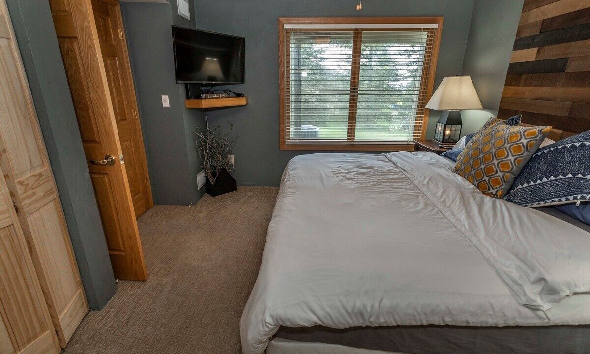 Photo of Bedroom in Seven Springs