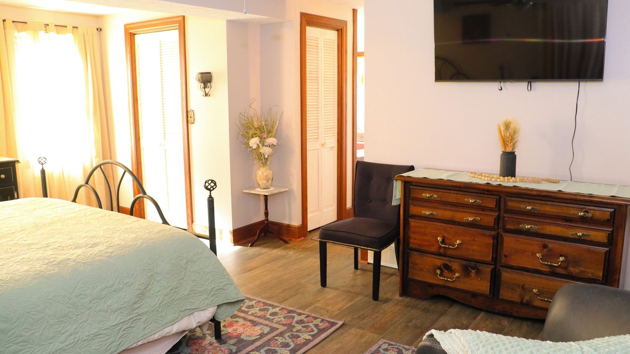 Photo of Bedroom in Hadley