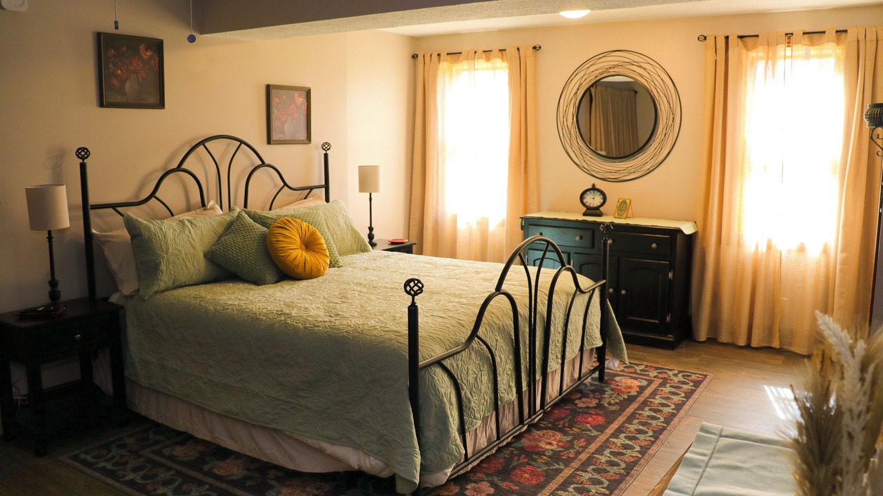 Photo of Bedroom in Hadley