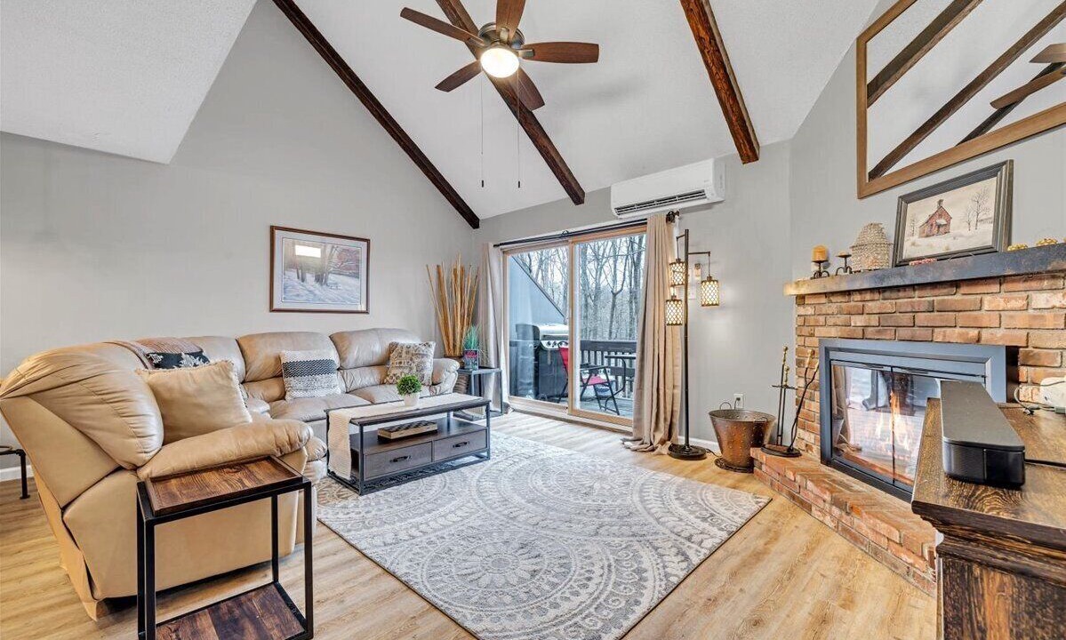 Photo of Livingroom in Village at Camelback