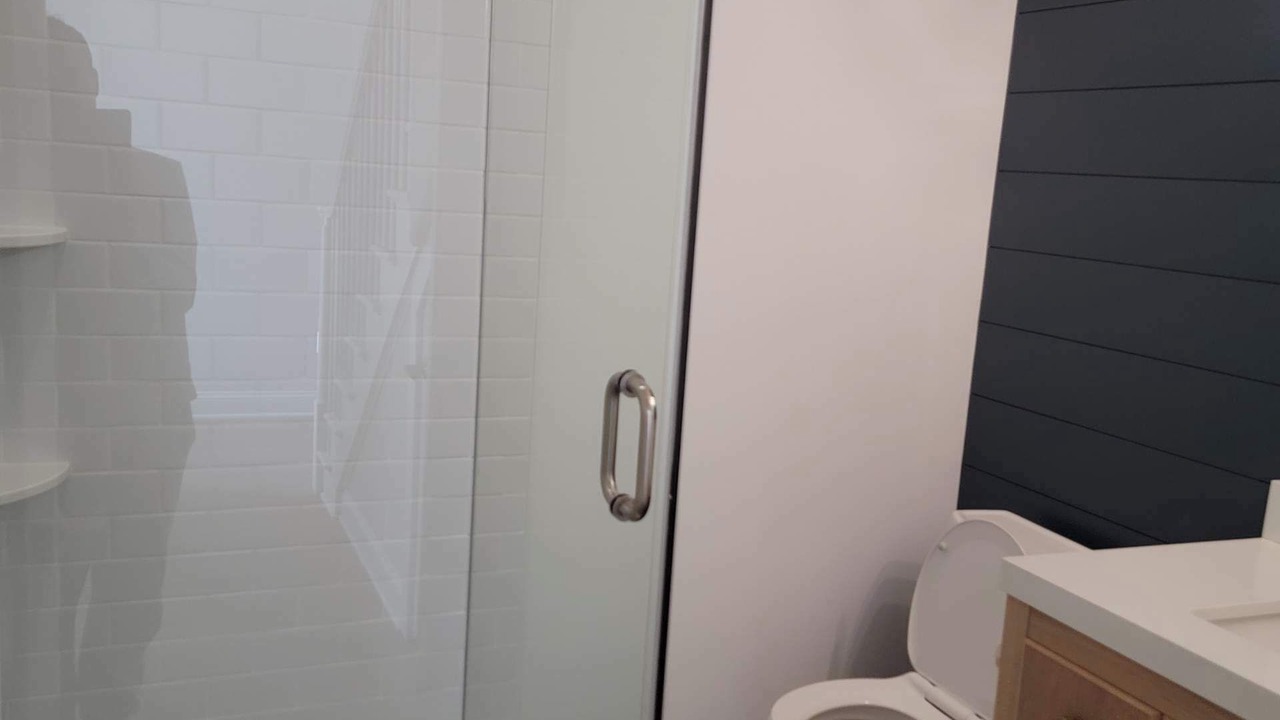 Photo of Bathroom in Avalon