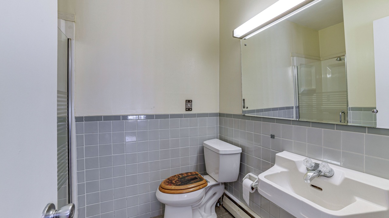 Photo of Bathroom in Shinhopple