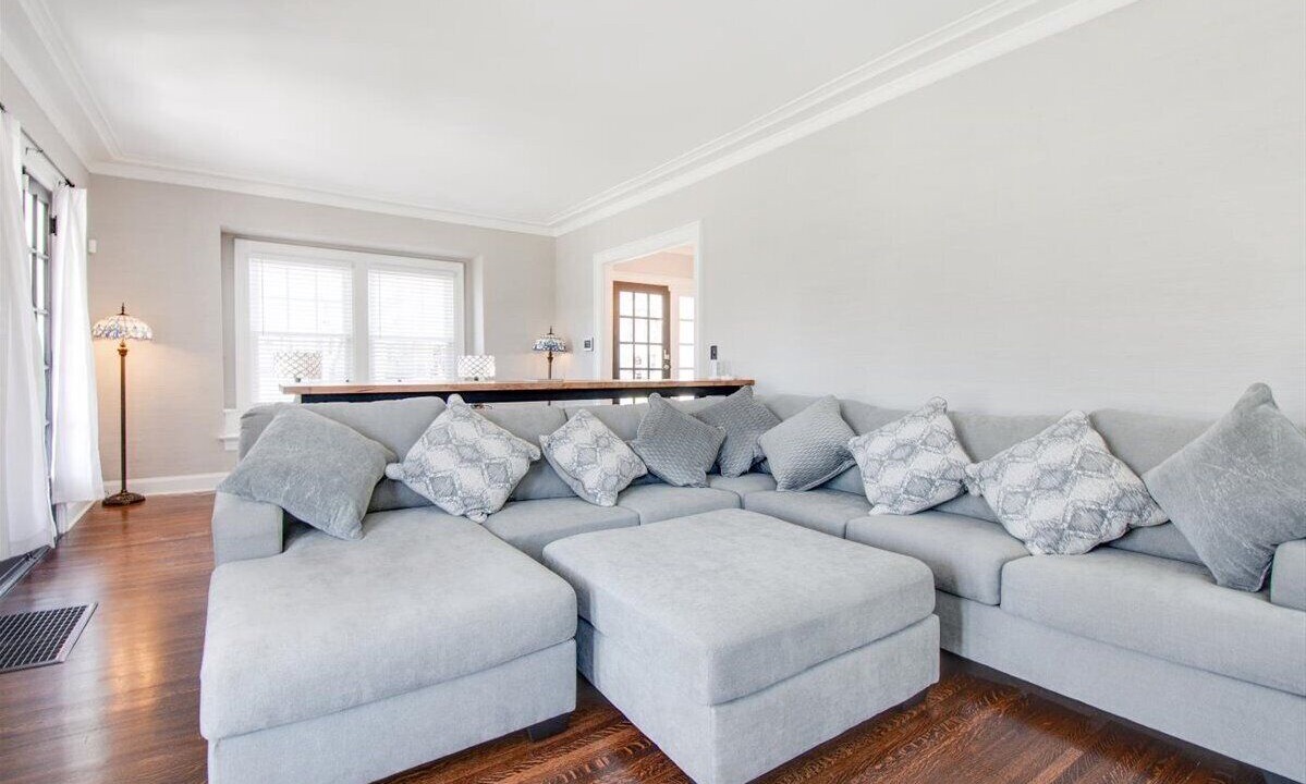 Photo of Livingroom in Hamilton