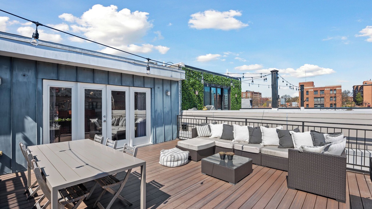Photo of Outdoor in Shaw