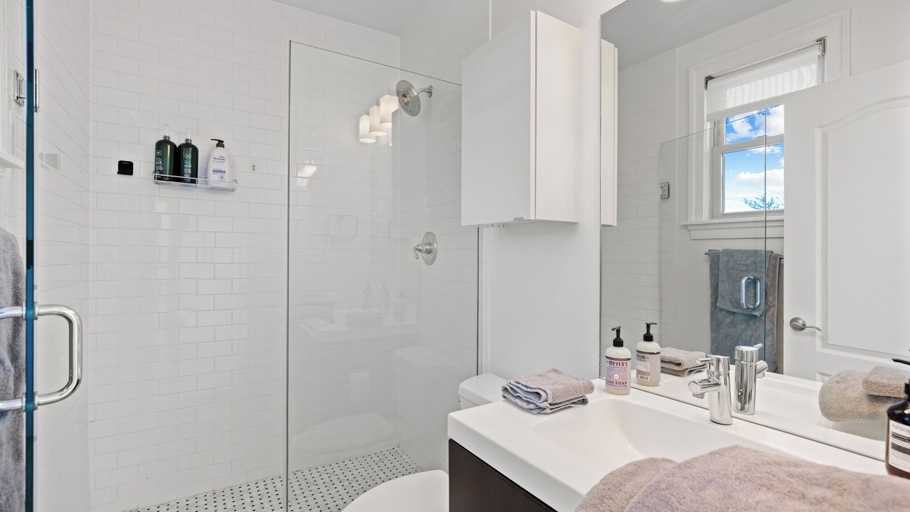 Photo of Bathroom in Shaw