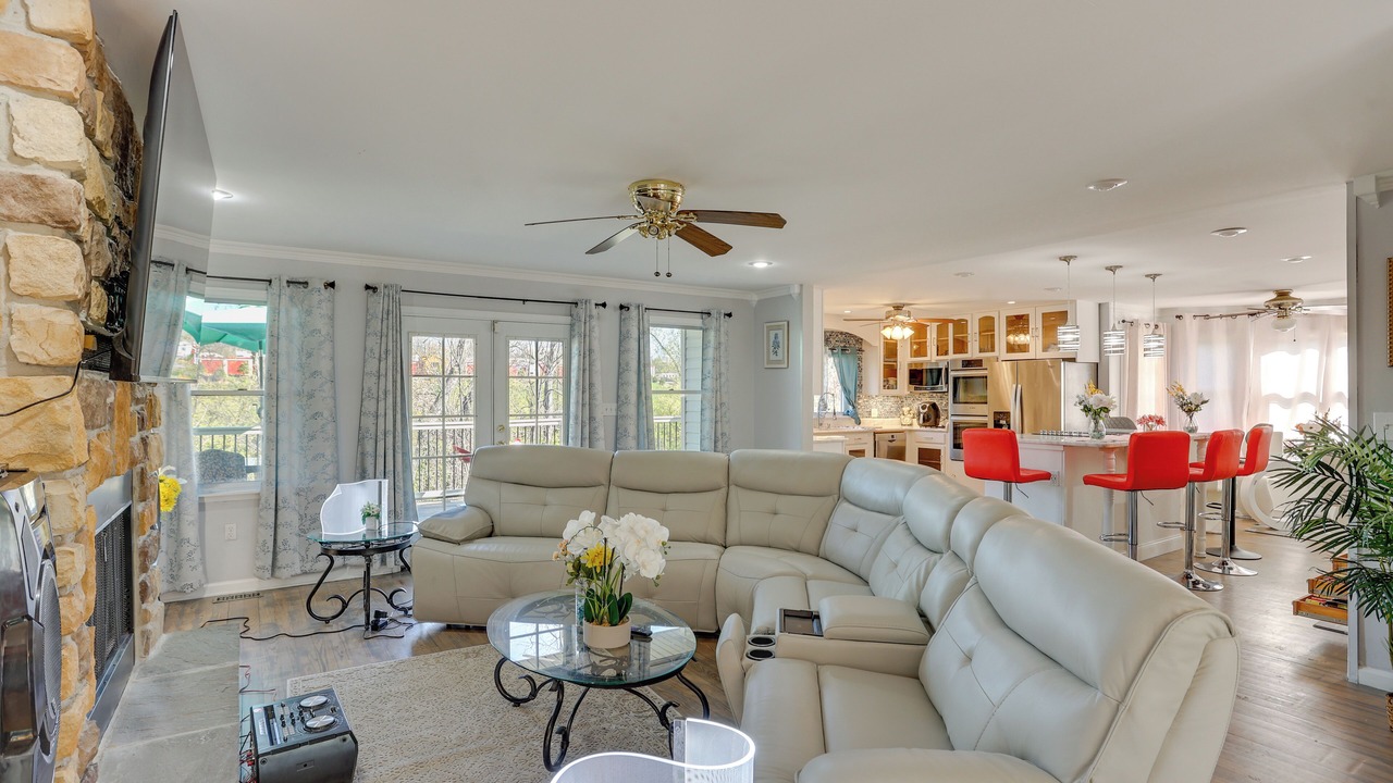 Photo of Livingroom in Harrisburg
