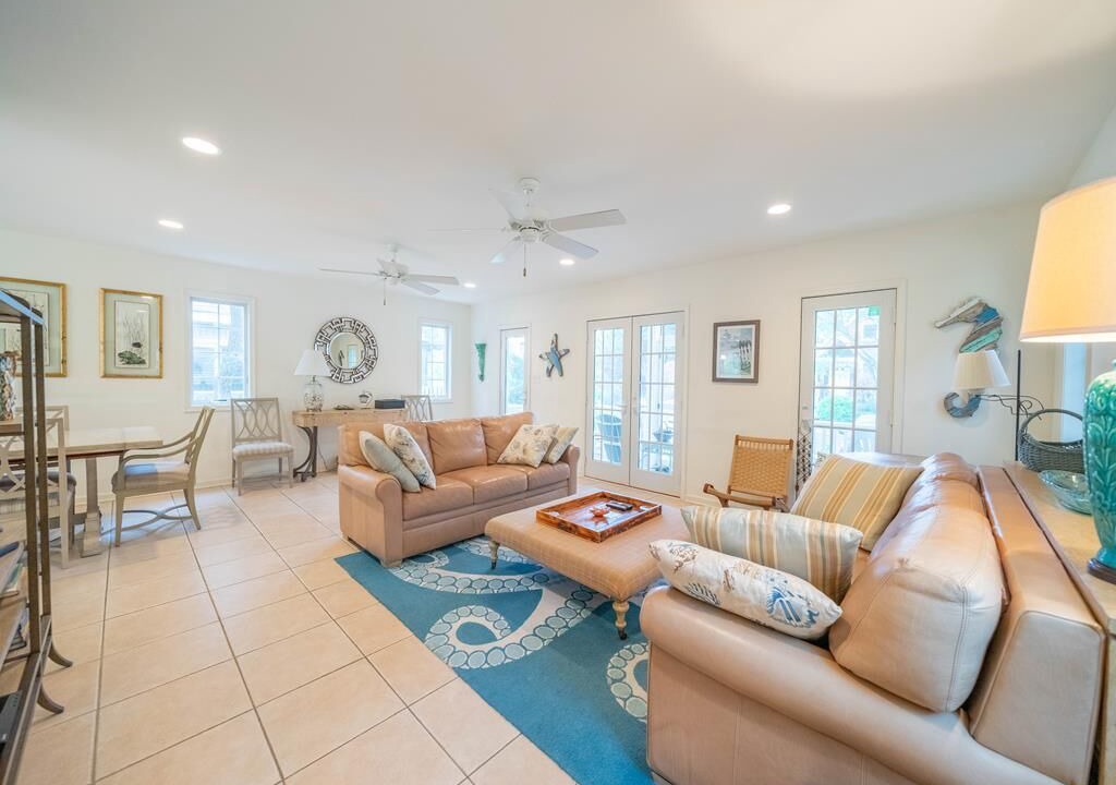 Photo of Livingroom in Cape May Point