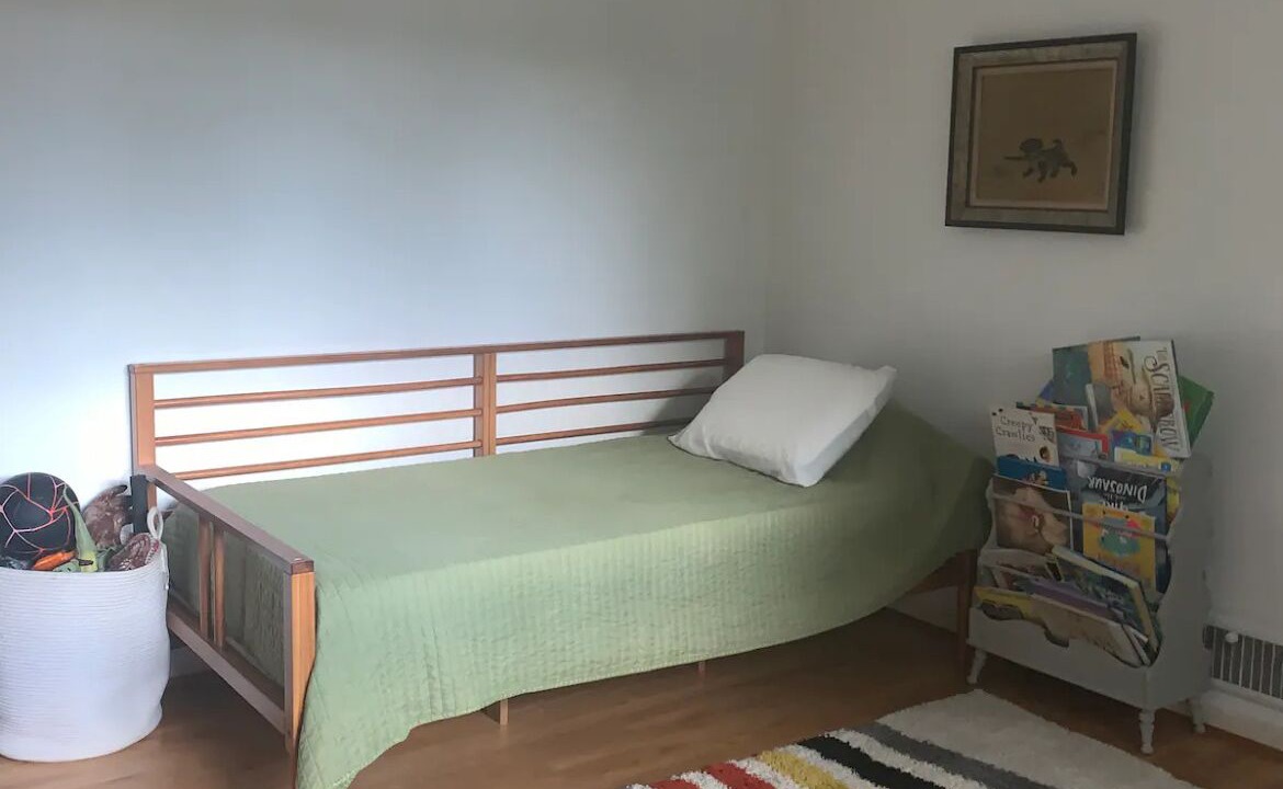 Photo of Bedroom in State College