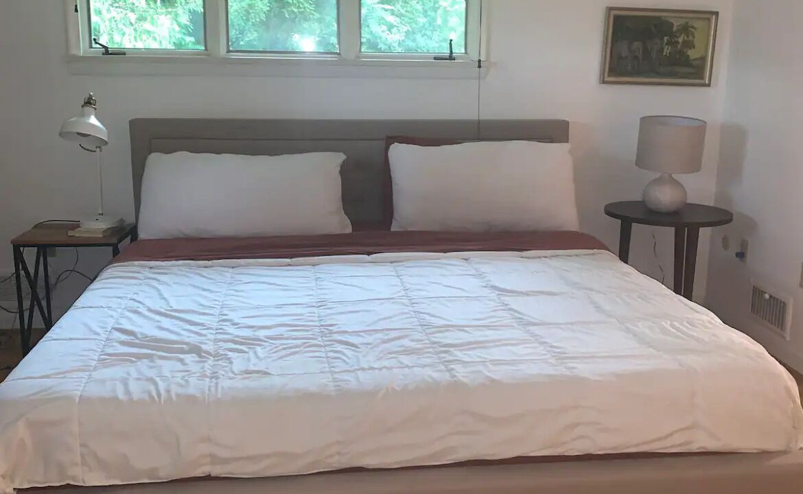 Photo of Bedroom in State College
