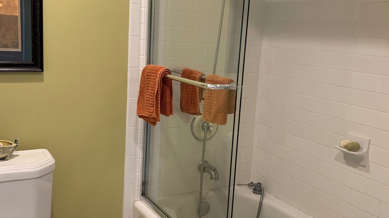 Photo of Bathroom in Oliverea