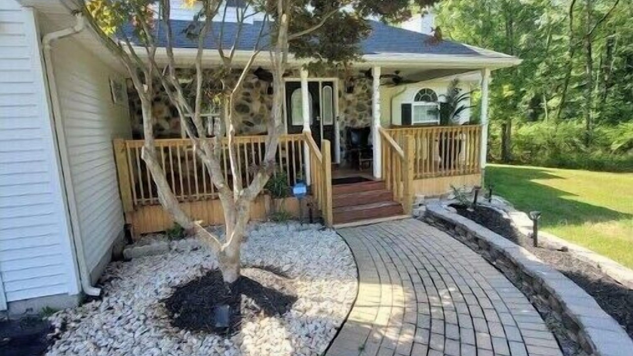 Photo of Outdoor in Reeders