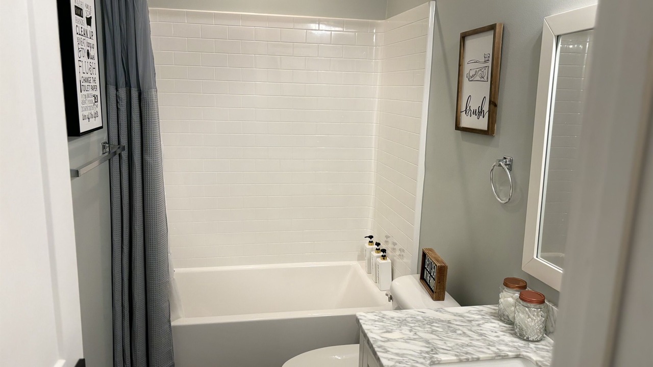Photo of Bathroom in Dunean
