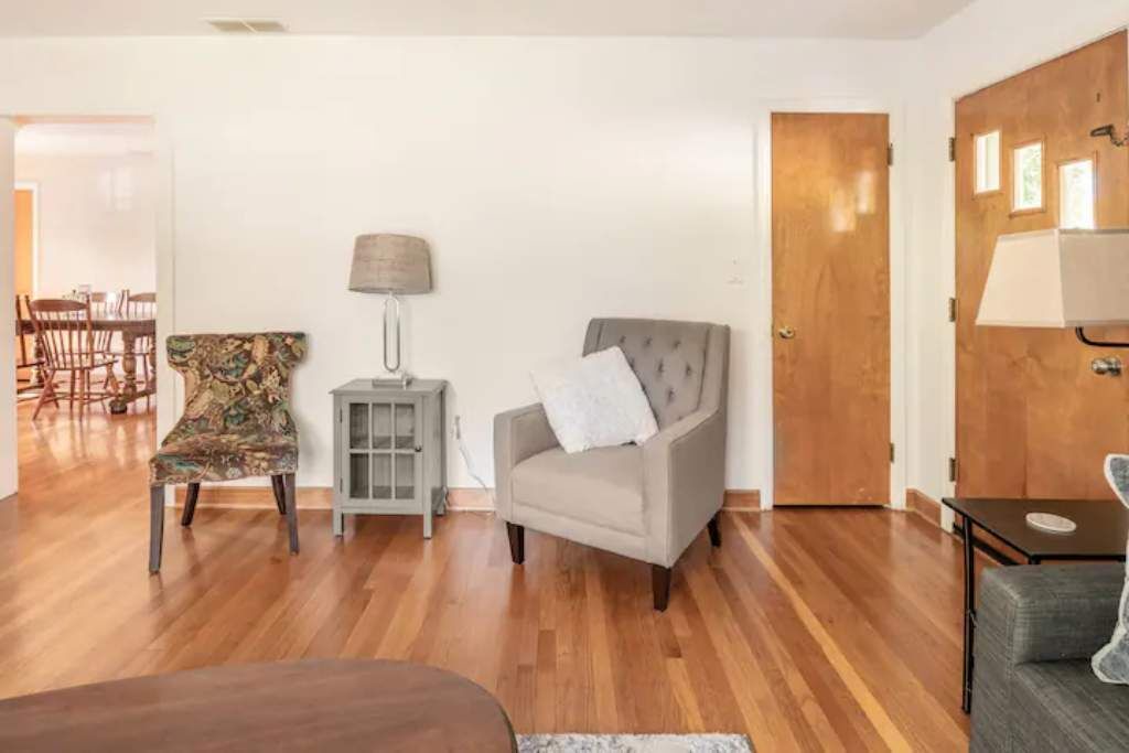 Photo of Livingroom in Milford