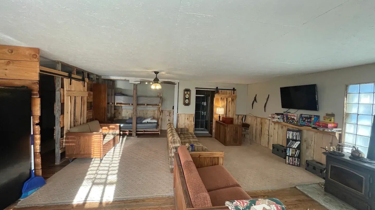 Photo of Livingroom in Pine Grove