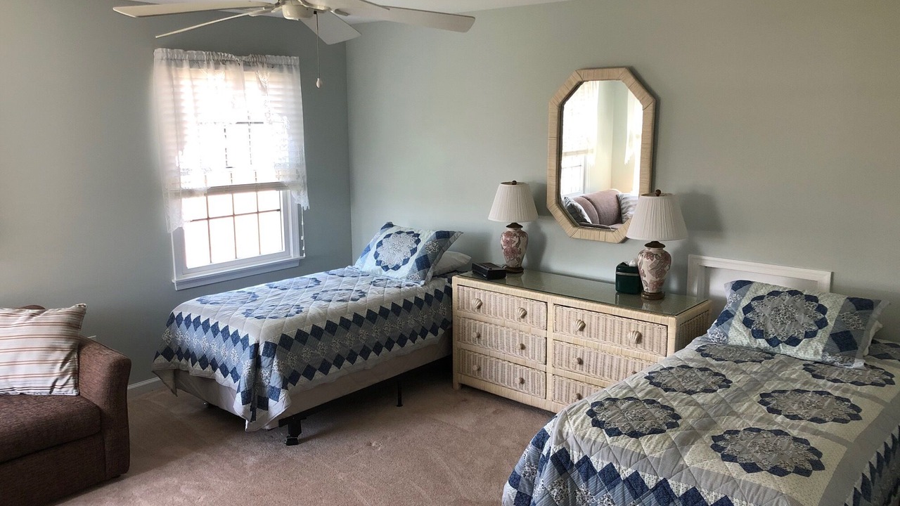 Photo of Bedroom in Admiral Estates