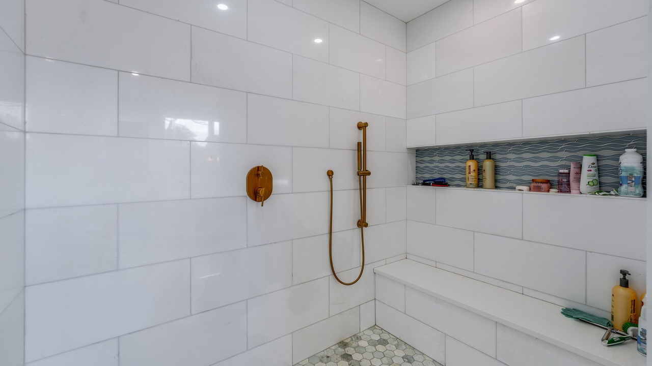 Photo of Bathroom in Osbornsville