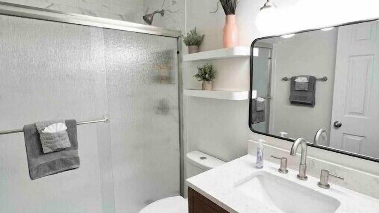 Photo of Bathroom in Drums