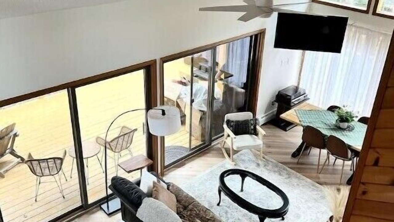 Photo of Livingroom in Drums