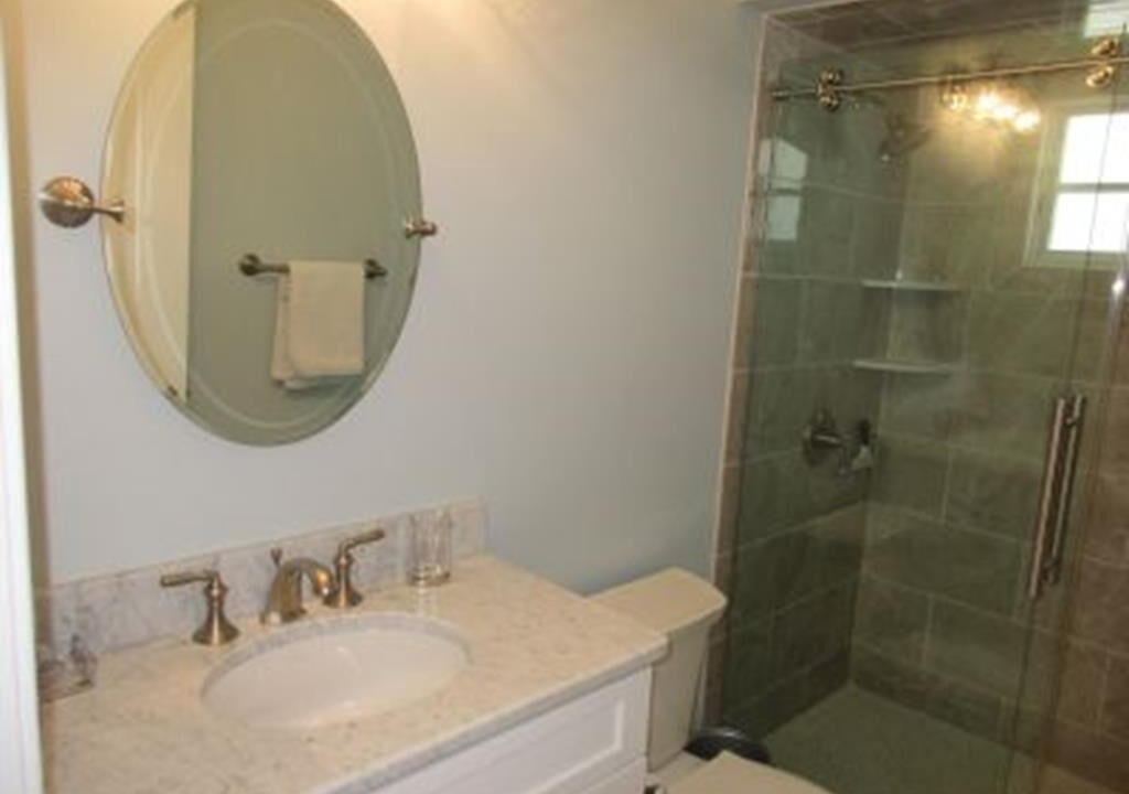 Photo of Bathroom in Townsend's Inlet