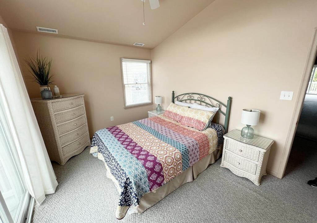 Photo of Bedroom in Townsend's Inlet