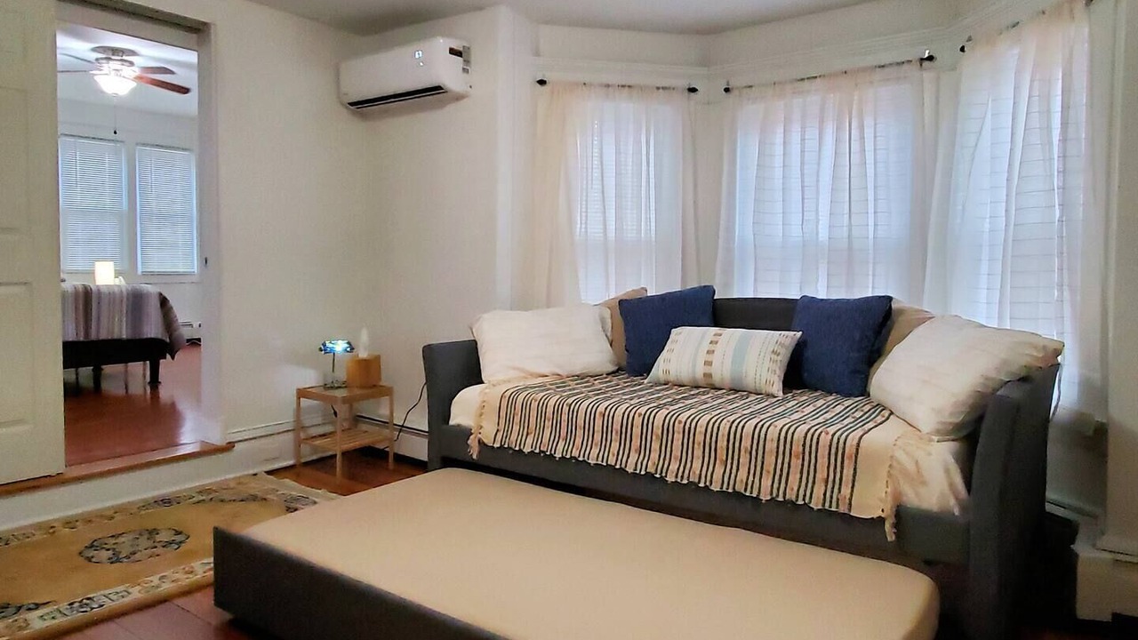 Photo of Livingroom in Saugerties
