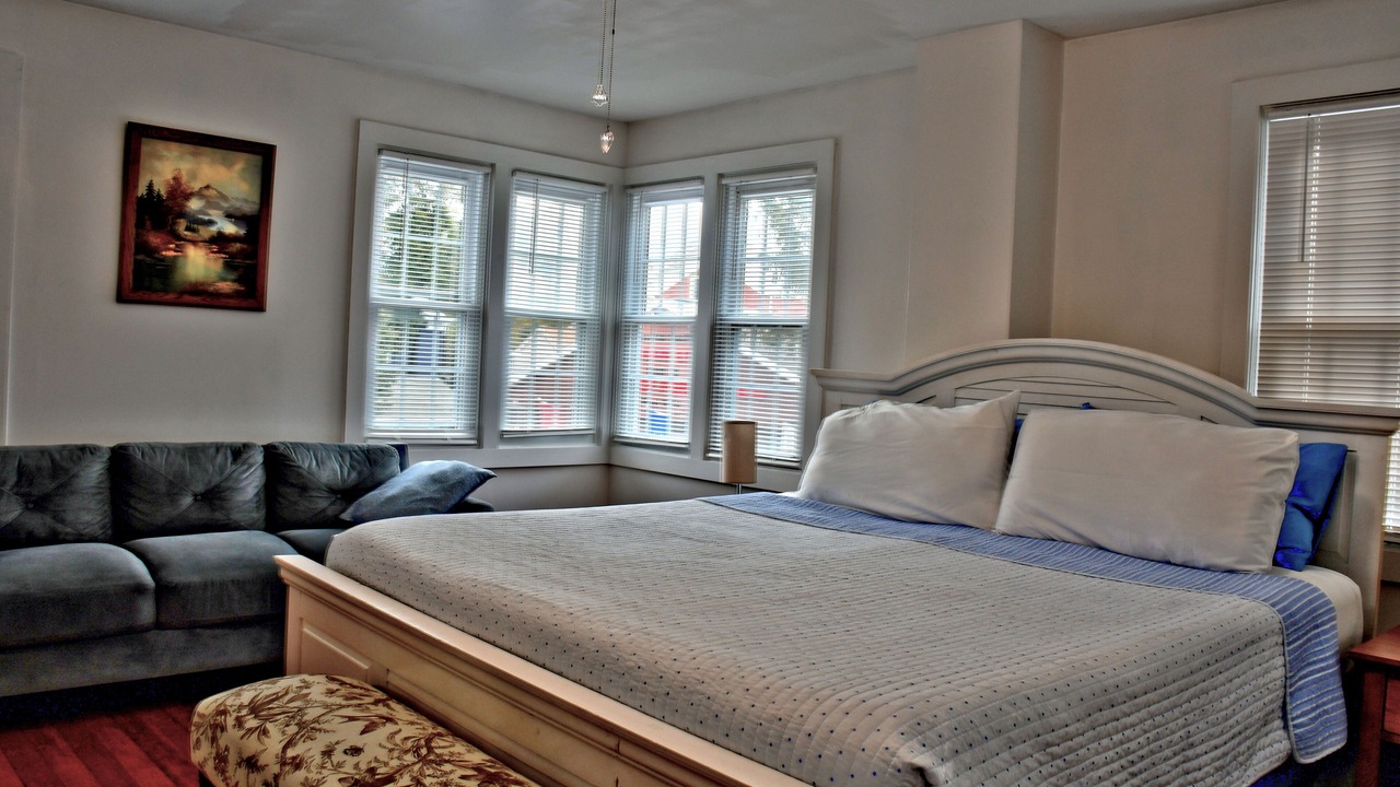 Photo of Bedroom in Saugerties