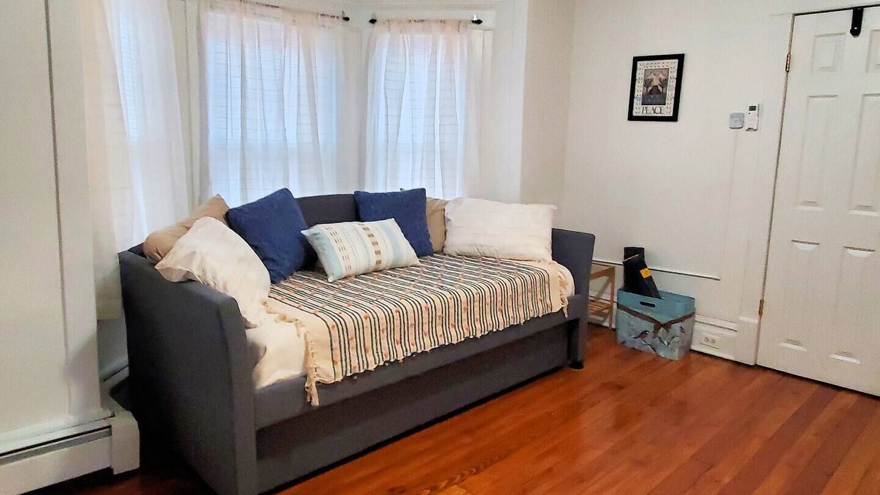 Photo of Livingroom in Saugerties