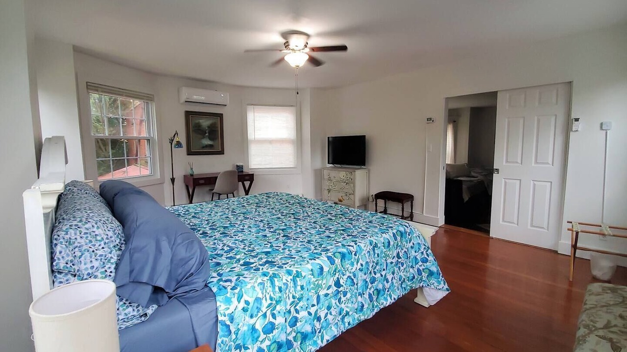 Photo of Bedroom in Saugerties