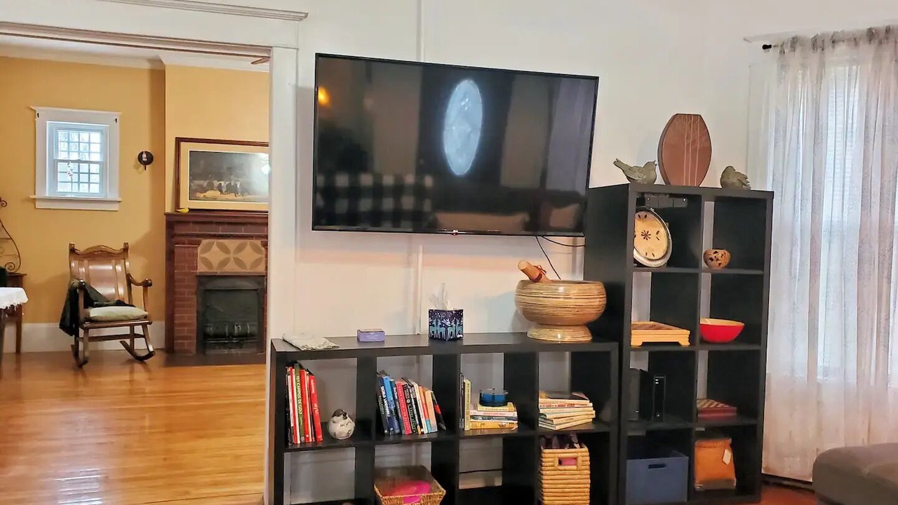 Photo of Livingroom in Saugerties
