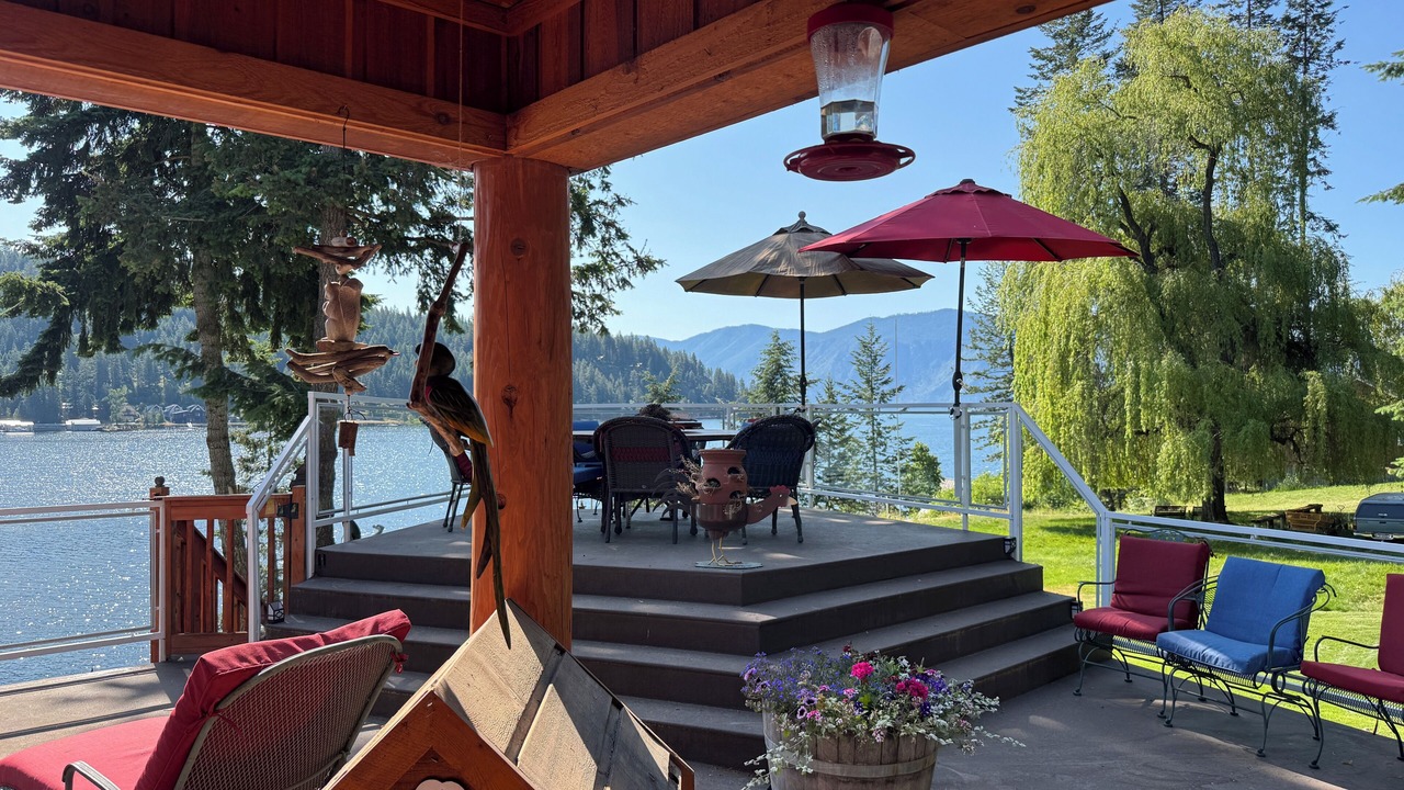 Photo of Patio Balcony in Sagle