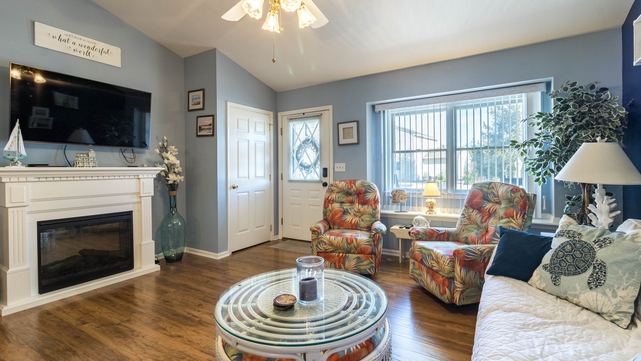 Photo of Livingroom in Lower Township