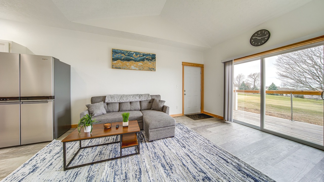 Photo of Livingroom in Erie